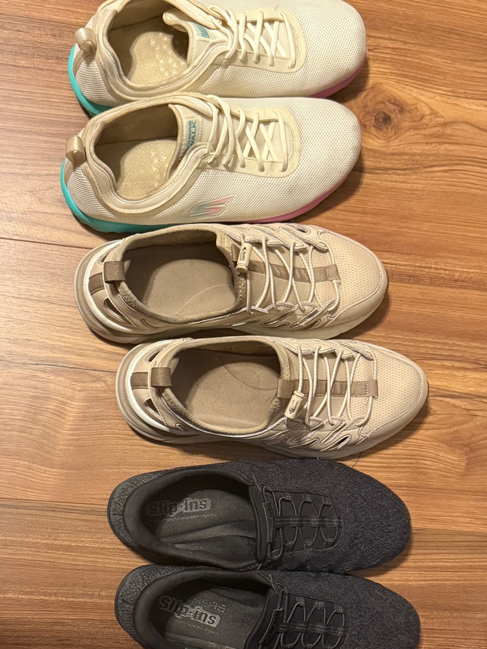 Skechers Women's Beige and Black Mixed-Color Casual Sneakers Set